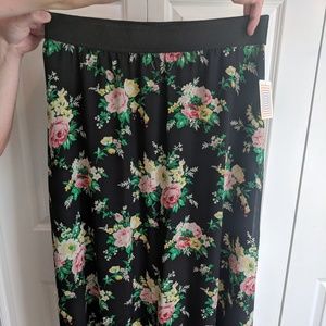 Lularoe lucy skirt
